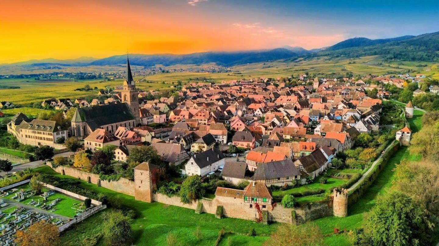 Апартаменты Le Grasberg Бергхейм Экстерьер фото